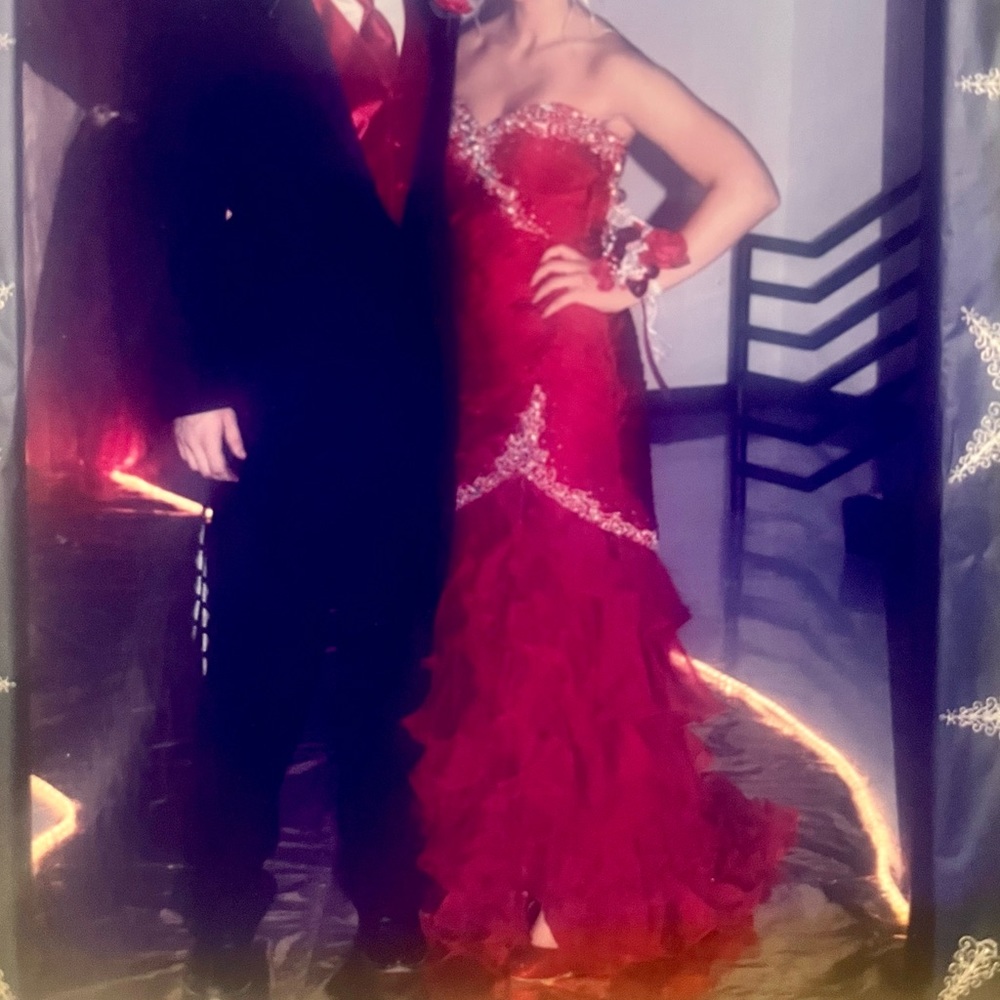 Prom Dress - Picture 2 of 9